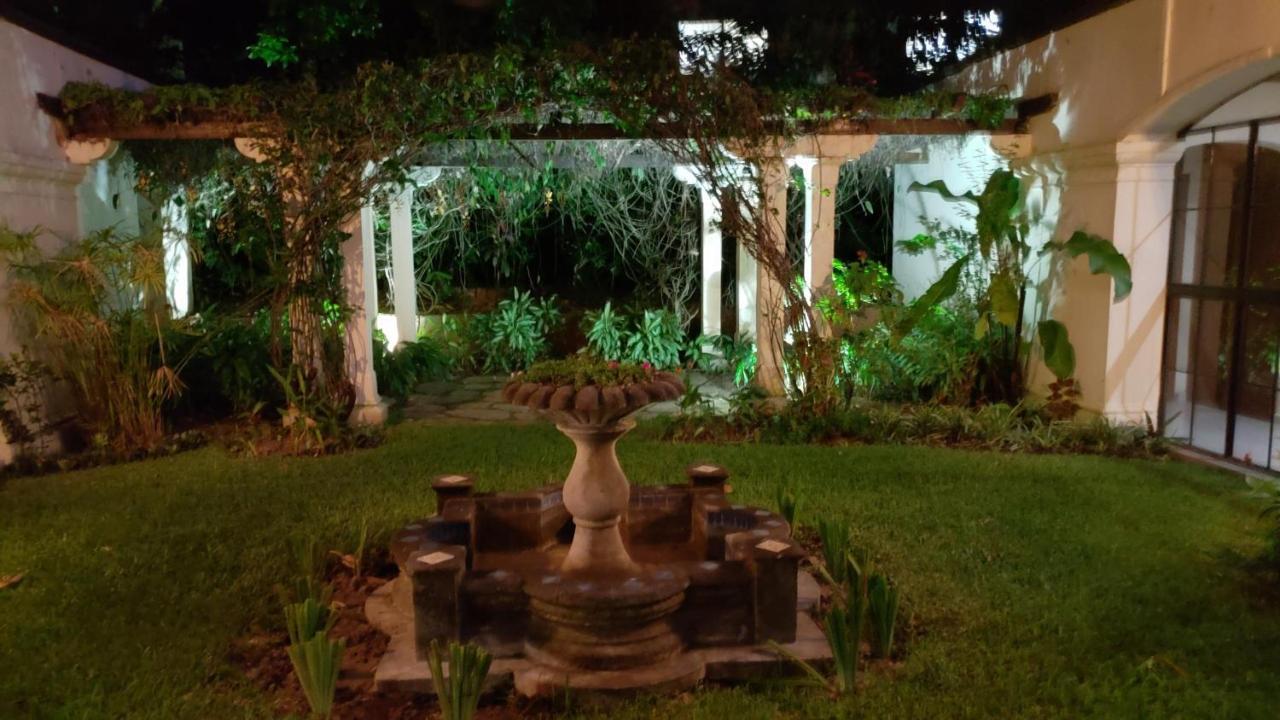 Domus Hotel San Salvador Ngoại thất bức ảnh