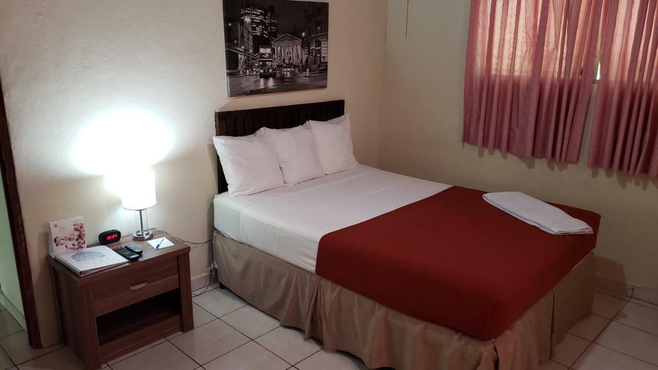 Domus Hotel San Salvador Ngoại thất bức ảnh